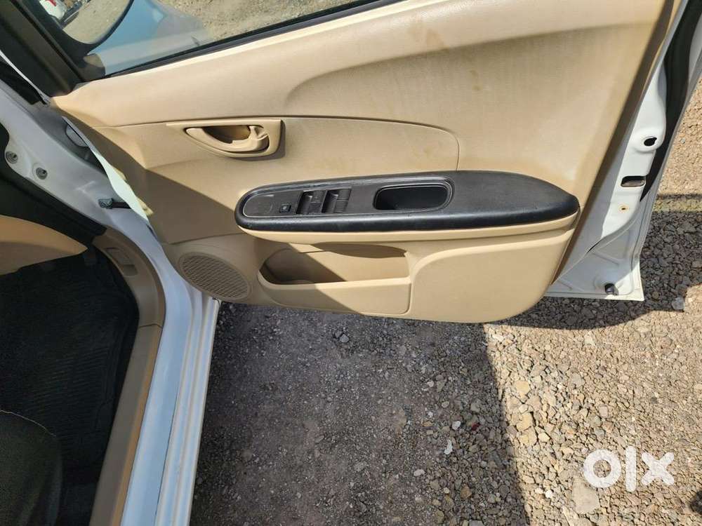 Honda Amaze 2018 Cng & Hybrids Well Maintained