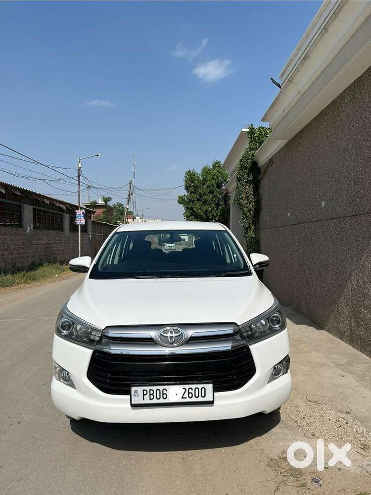 Toyota Innova Crysta 2018 Diesel Well Maintained