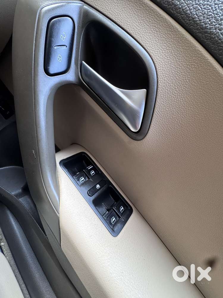 Volkswagen Vento 1.6 Highline, 2017, Petrol