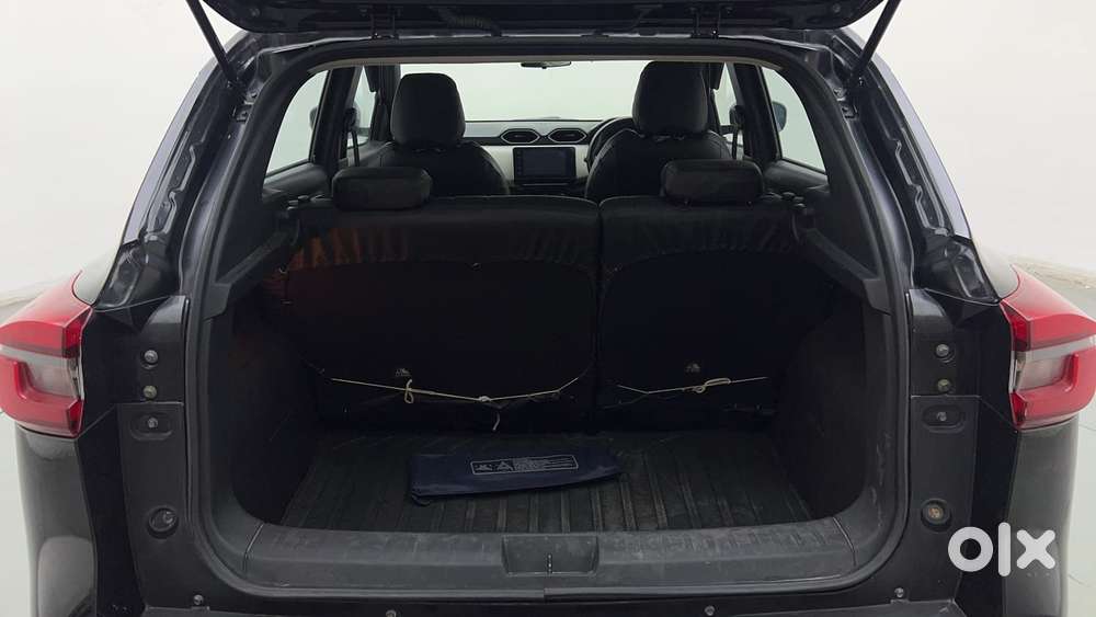 Nissan Magnite 1.0 Xv, 2022, Petrol