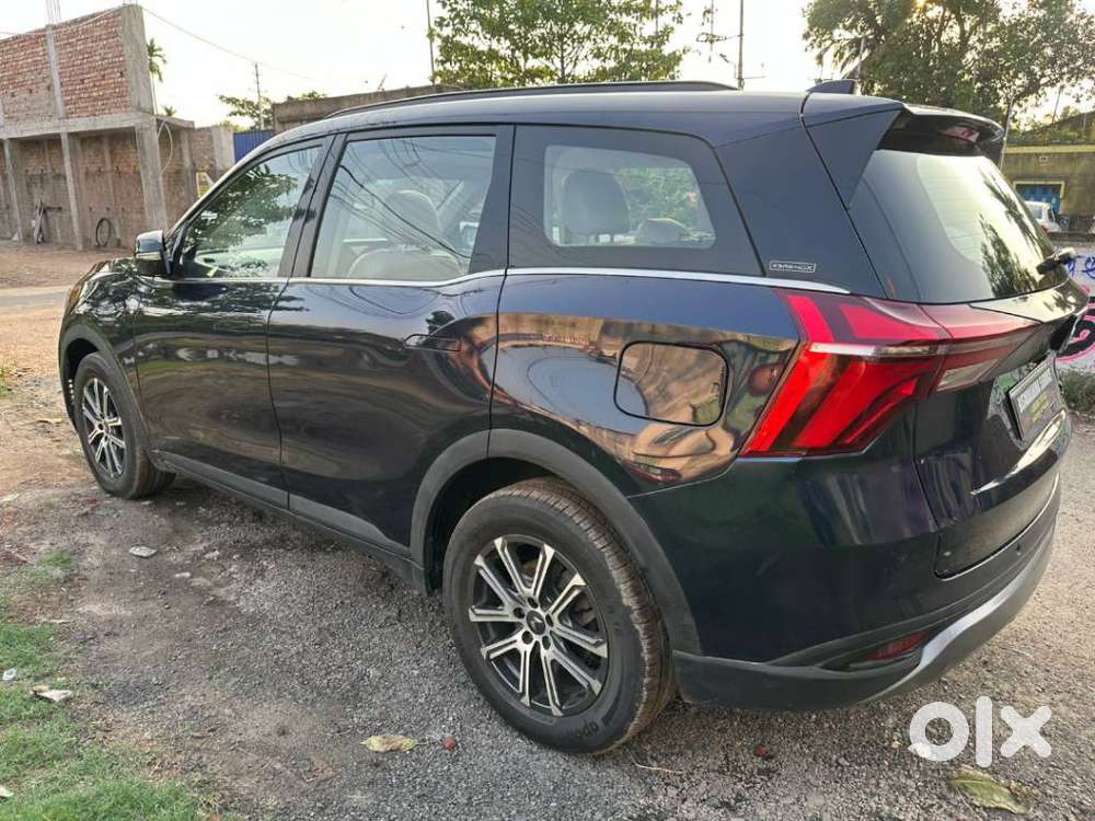 Mahindra Xuv700 2.0 Ax 7 Petrol Mt Str, 2022, Petrol