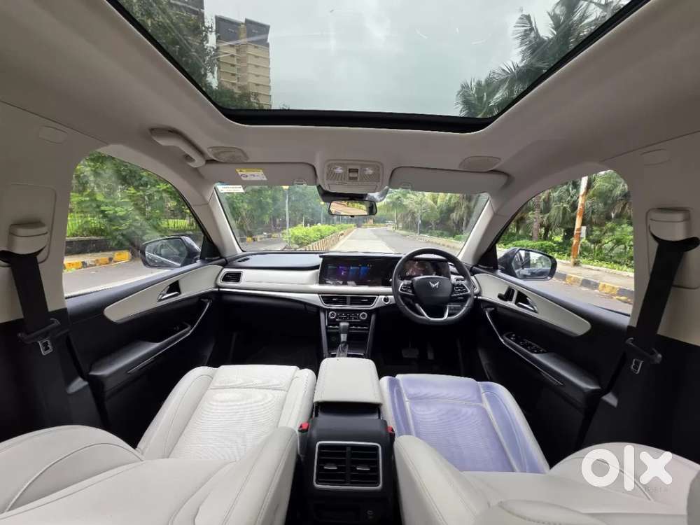 Mahindra Xuv700 2.2 Ax 7 Diesel At Luxury Pack Str, 2023, Diesel