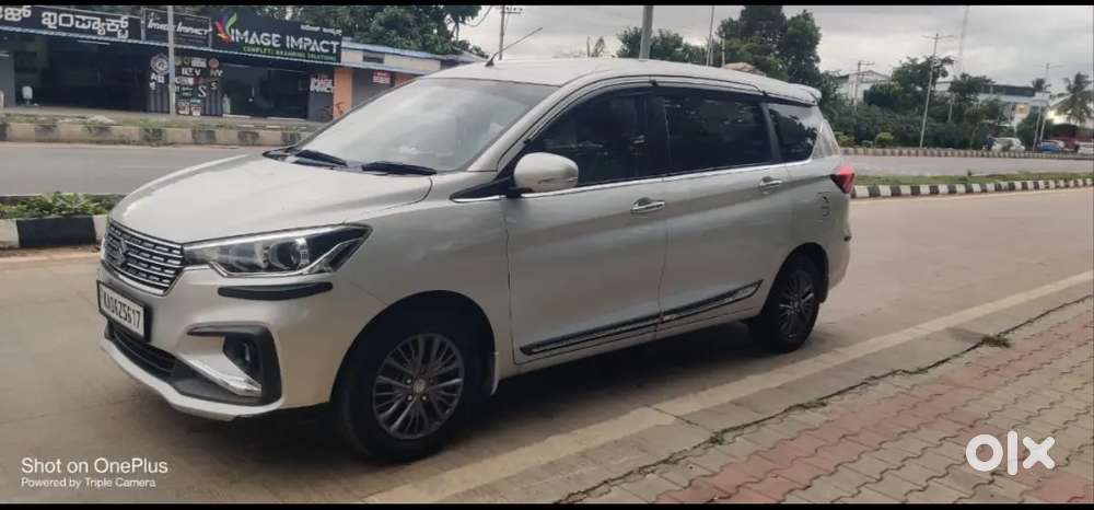 Selling Maruti Suzuki Eritika Zxi Plus