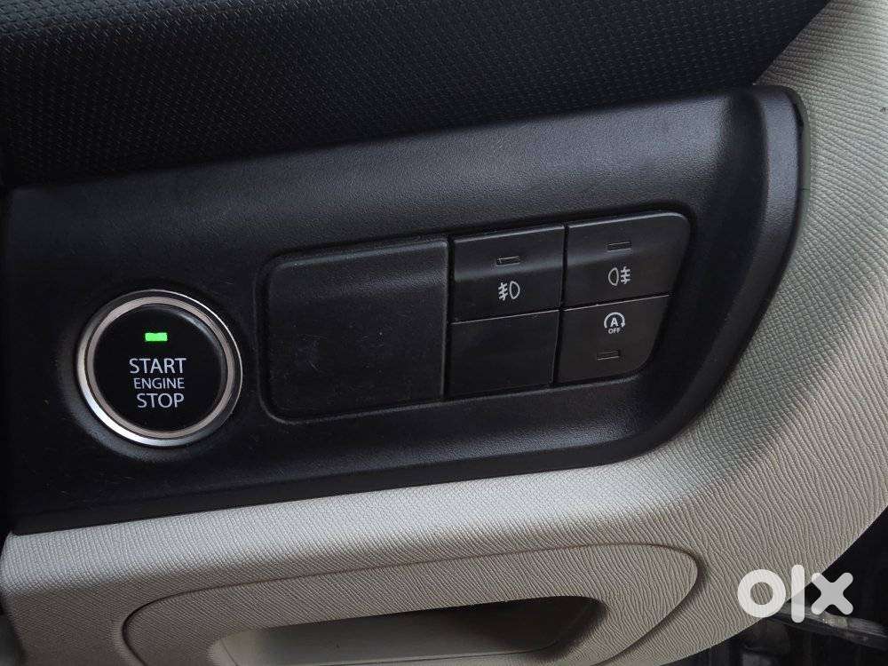 Tata Altroz Xz Plus (s), 2022, Petrol