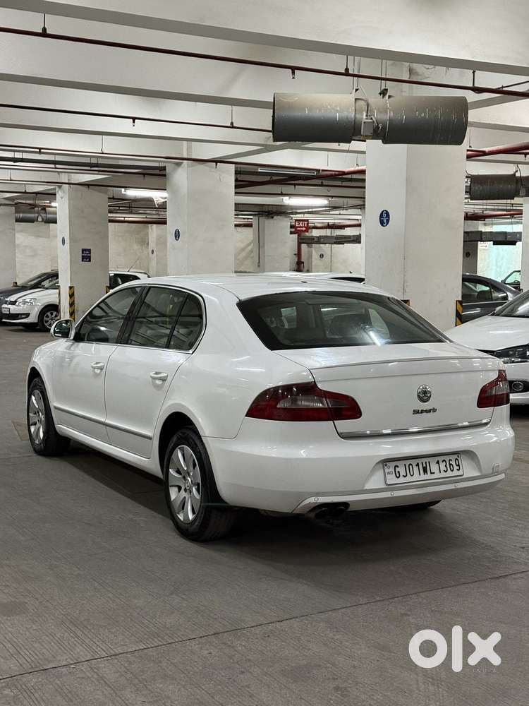 Skoda Superb Style 2.0 Tdi At, 2013, Diesel