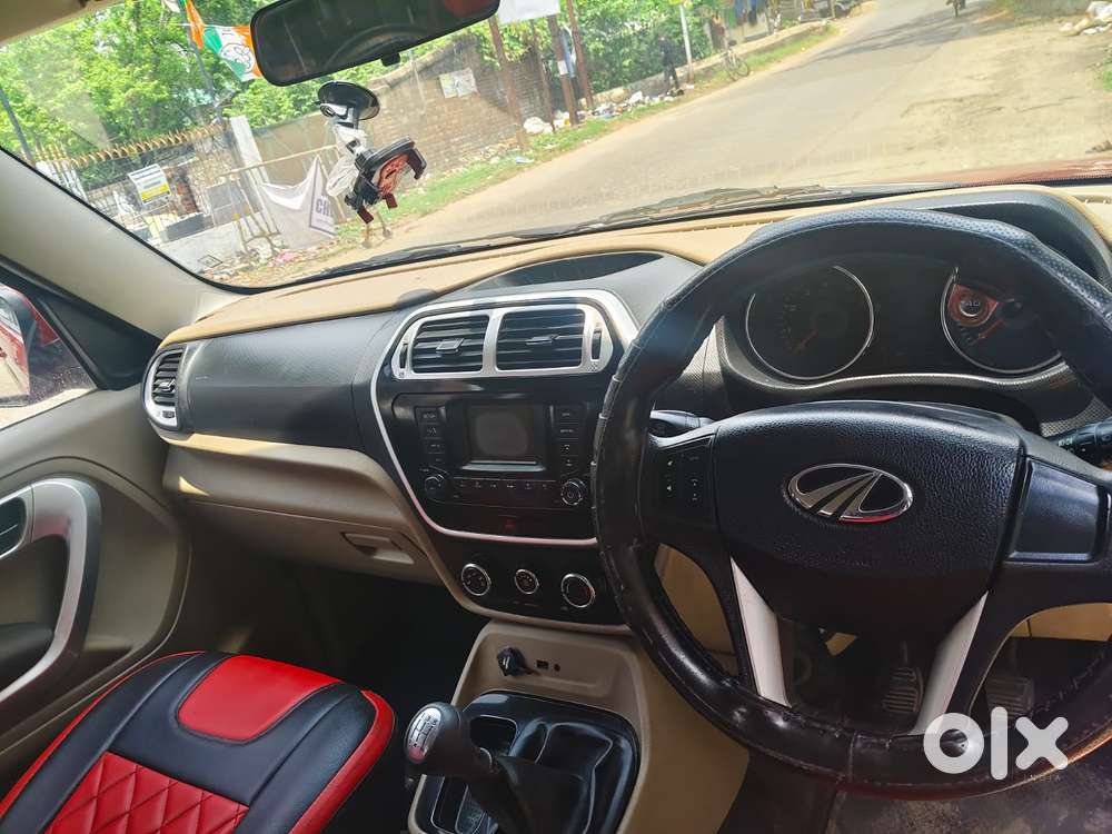 Mahindra Tuv 300 T8, 2015, Diesel