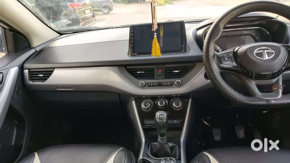 Tata Nexon 1.2 Revotron Xm (s), 2022, Petrol