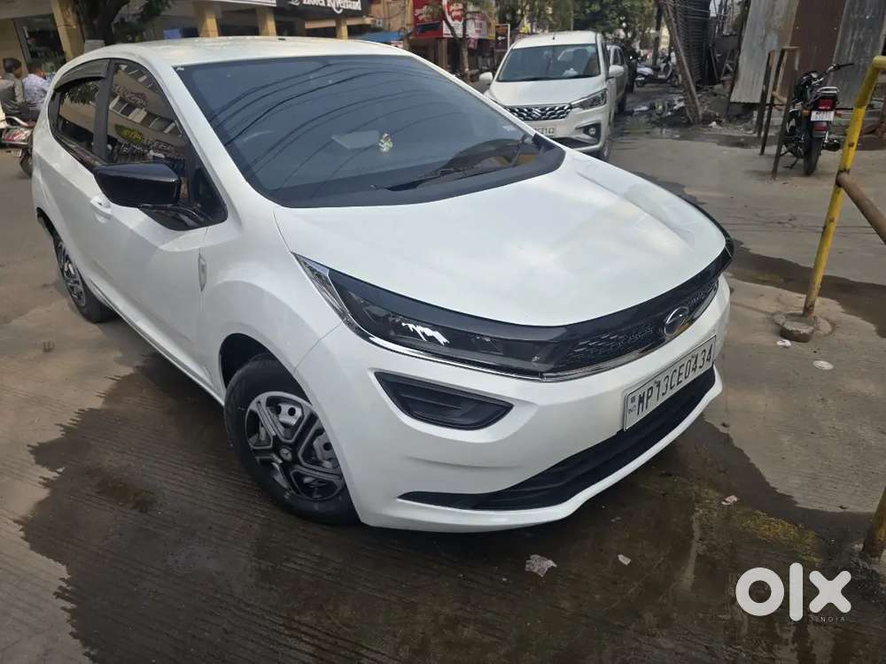 Tata Altroz Petrol 2022