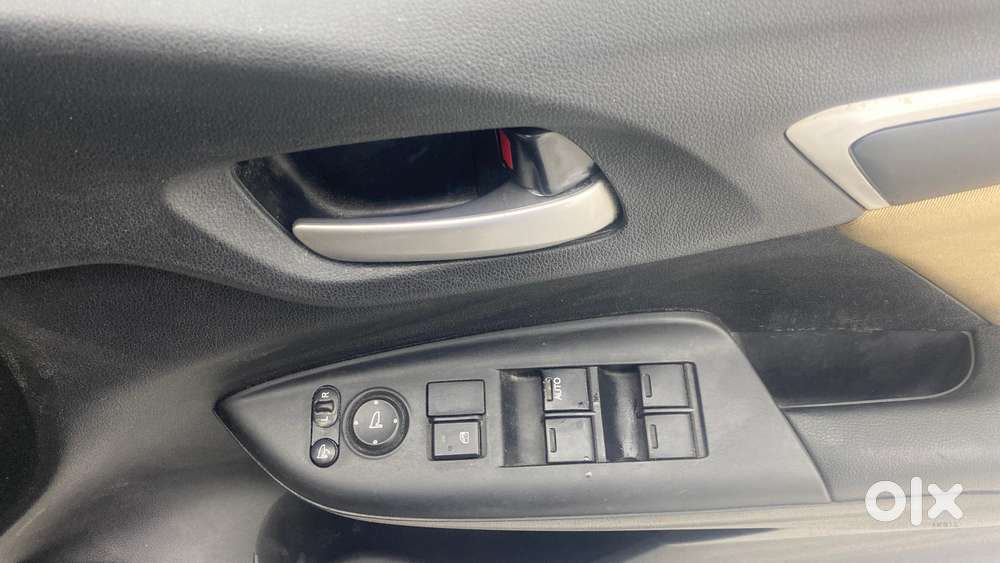 Honda Jazz 1.2 V At I Vtec, 2017, Petrol
