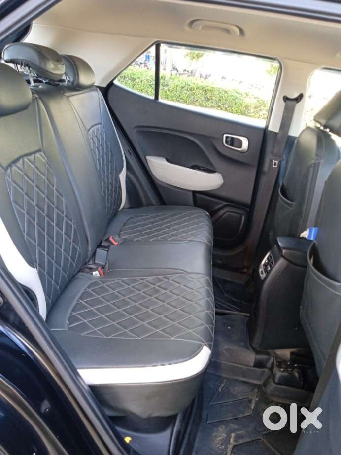 Hyundai Venue 1.2 S (o), 2024, Petrol