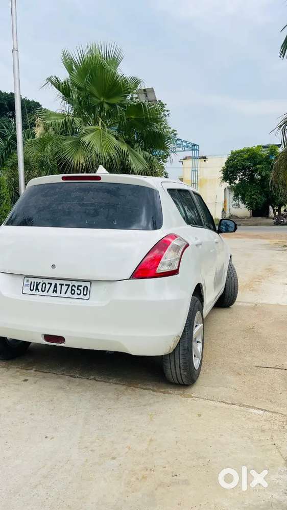 Maruti Suzuki Swift Vxi 2012