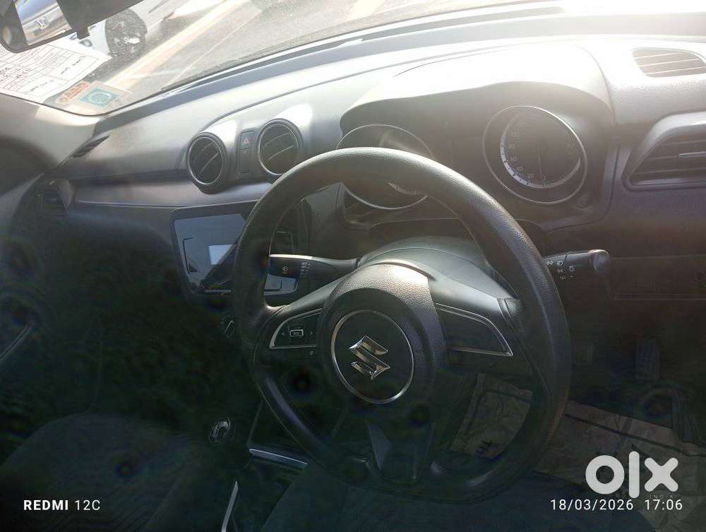 Maruti Suzuki Swift Vxi + Manual, 2023, Petrol