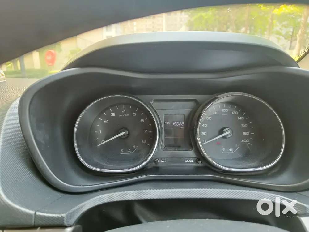 Tata Nexon Diesel Xza+ Dual Tone