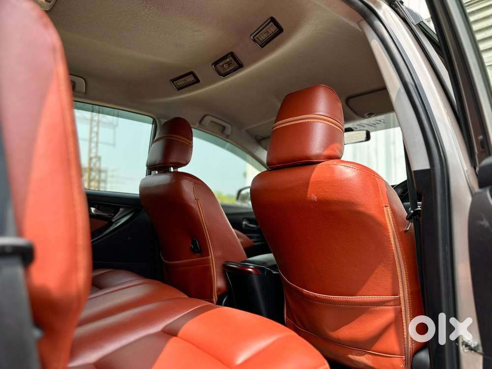 Toyota Innova Crysta