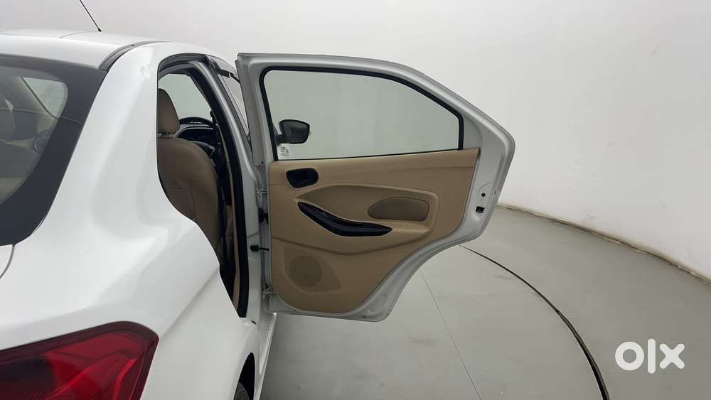 Ford Figo Aspire Titanium, 2017, Petrol