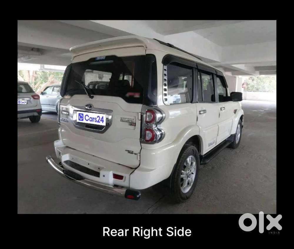 Mahindra Scorpio S10 Hybrid 2015
