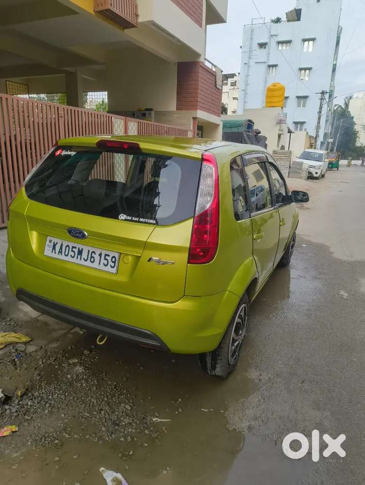 Ford Figo 1.2 Petrol 2011