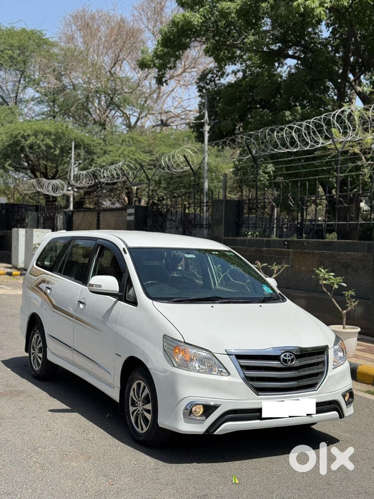 Toyota Innova 2.5 Zx 7 Str Bs-iv, 2015, Diesel