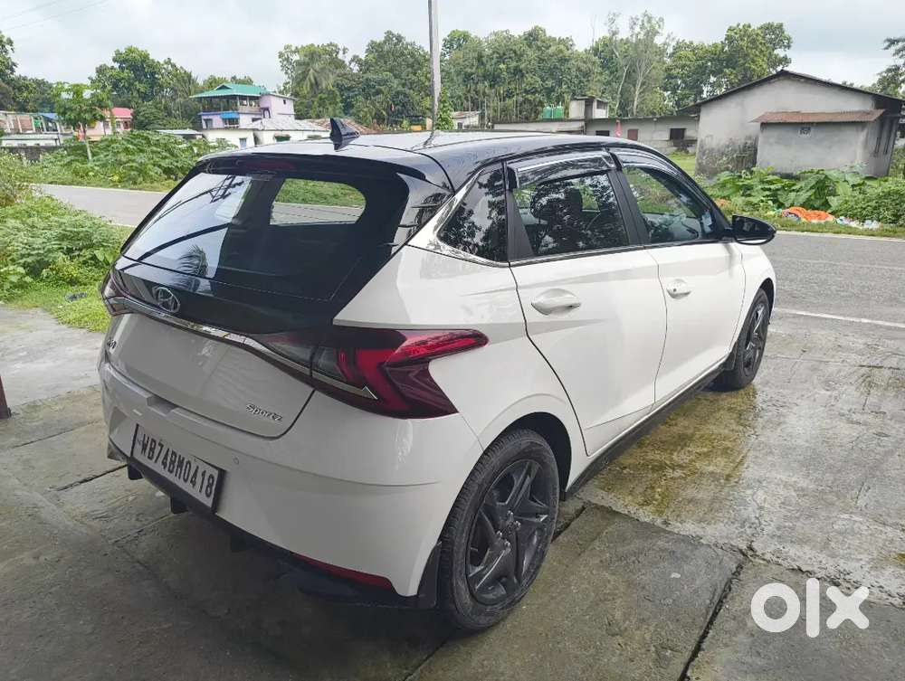 Hyundai I20 Sportz Dual Tone 2022 Nov For Sale. Emi Facility Available