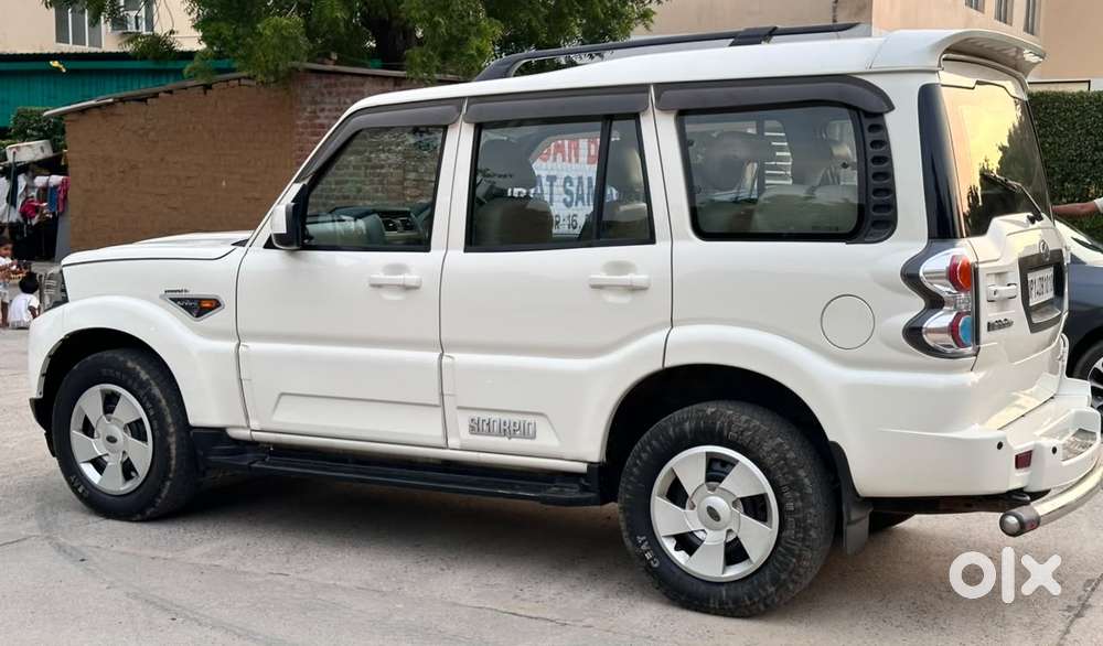 Mahindra Scorpio S6 Plus, 2016, Diesel