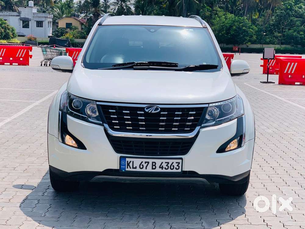 Mahindra Xuv500 G At, 2018, Petrol