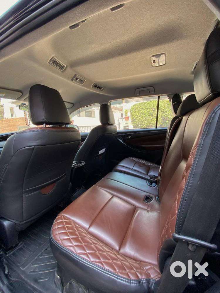 Toyota Innova Crysta [2020-ongoing] 2.4 Gx 8 Str, 2024, Diesel