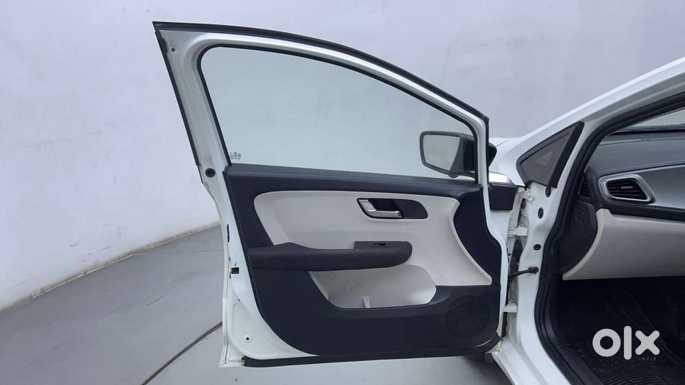 Tata Altroz 1.5 Xz Plus Diesel, 2021, Diesel