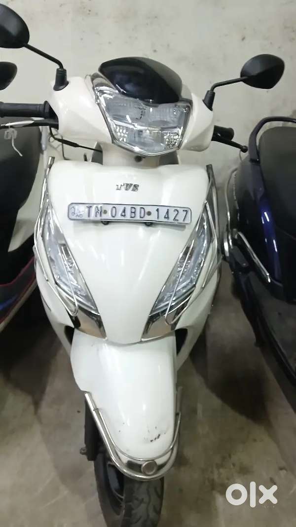TVS JUPITER  TN04BD1427