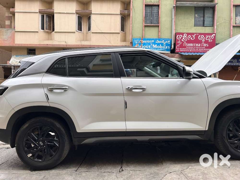 Hyundai Creta 2024 Model Vechile Age 1.5 Years