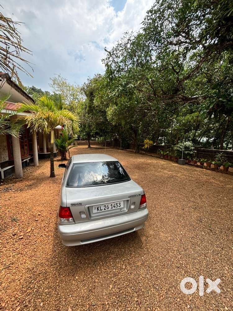Maruti Suzuki Esteem 2006 Petrol