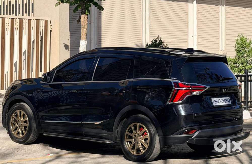 Mahindra Xuv700 2.2 Ax 7 Diesel At Str Awd, 2025, Diesel