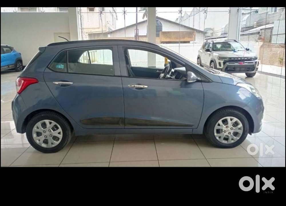 Hyundai Grand I10 Sportz, 2013, Petrol