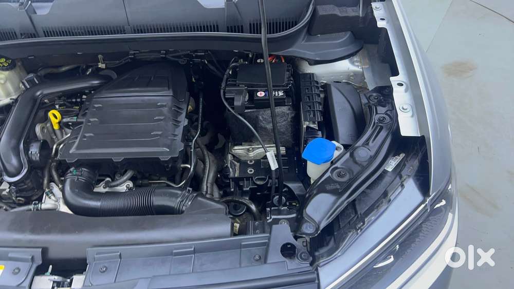 Volkswagen Taigun Topline 1.0 Tsi At (electric Seats), 2022, Petrol