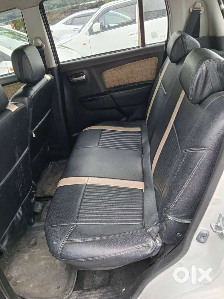 Maruti Suzuki Wagon R Vxi Amt1.2, 2017, Petrol