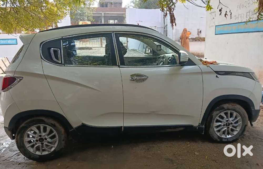Mahindra Kuv100 Nxt 2016 Diesel 70000 Km Driven