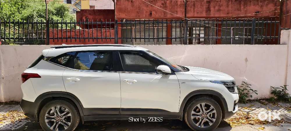 Less Driven And Under Warranty Kia Seltos 2022 October Model Imt