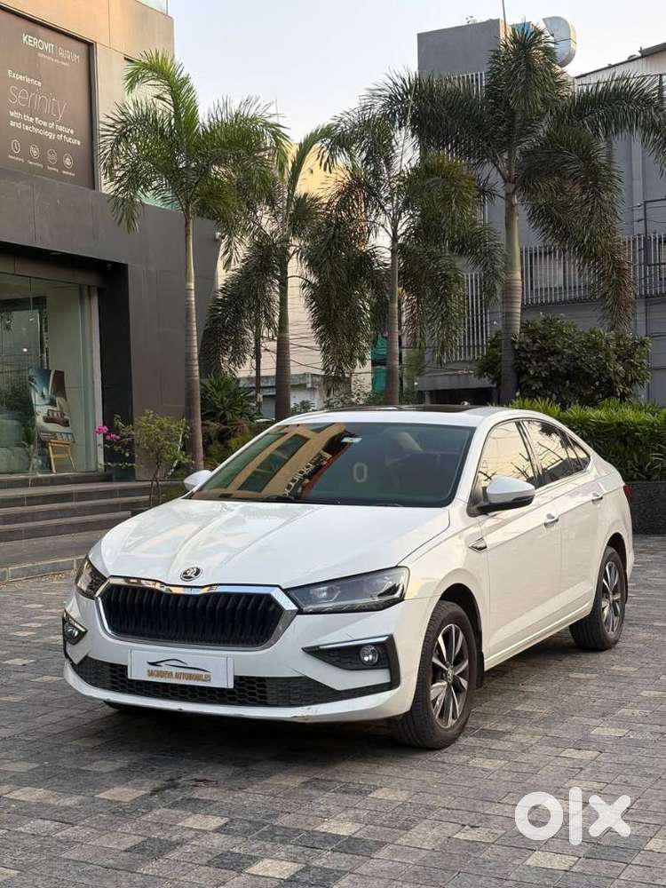 Skoda Slavia 1.0 Tsi Style At, 2023, Petrol