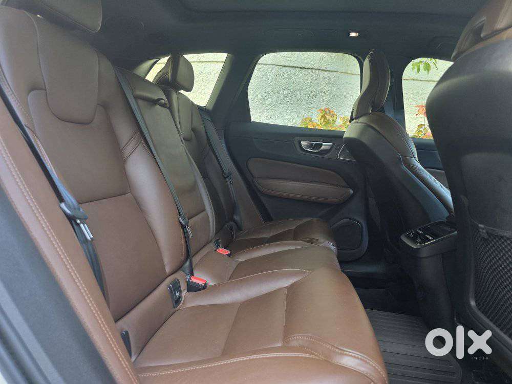 Volvo Xc60 D5 Awd Automatic, 2023, Petrol