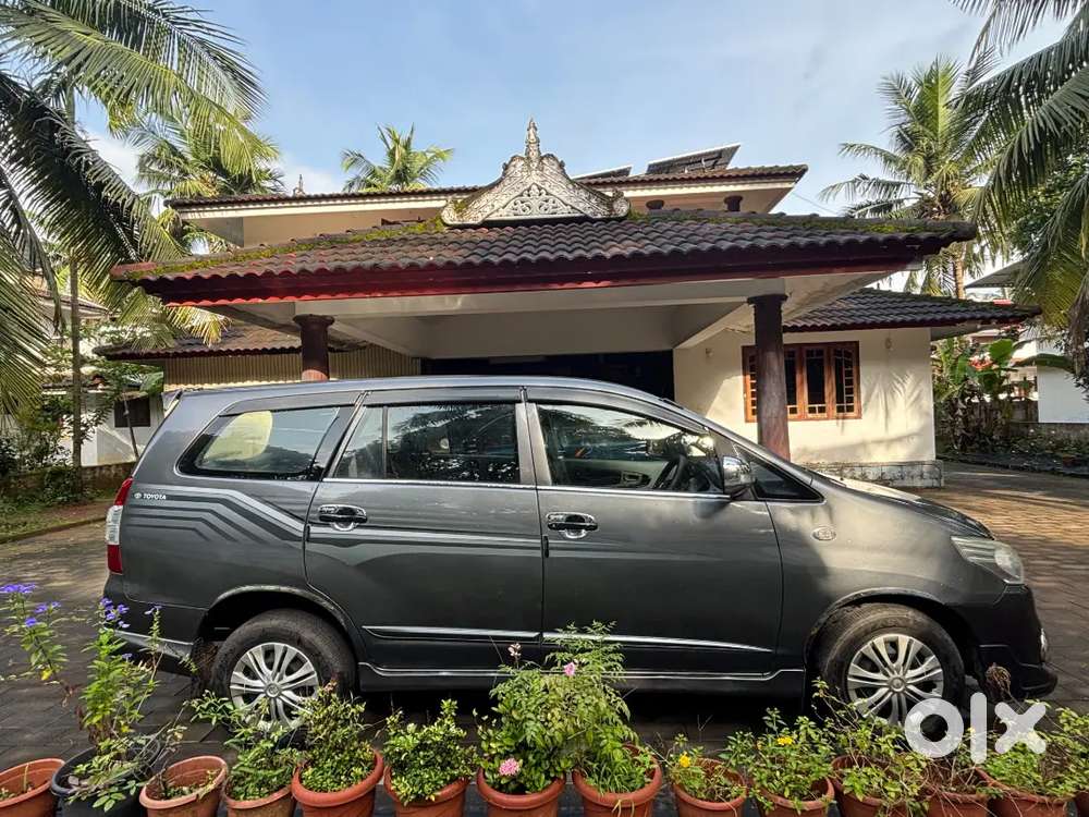Toyota Innova 2.5 G4 2014