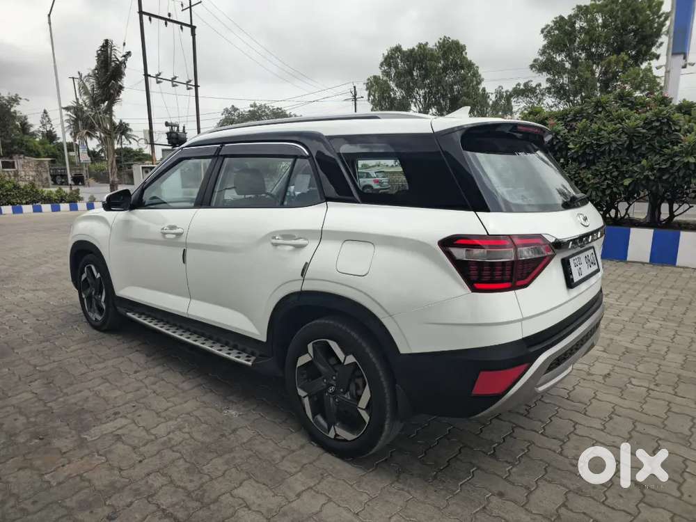 Hyundai Alcazar 2022 Diesel Auto 6 Str Dual Tone