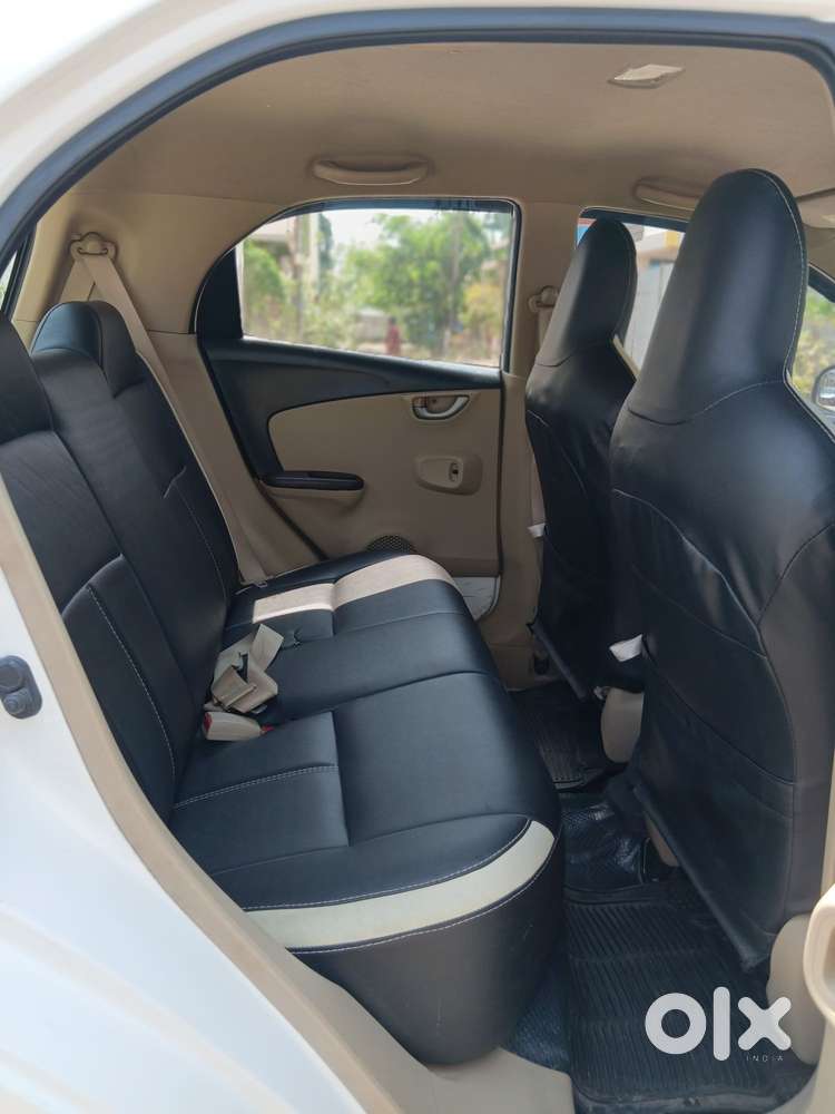 Honda Brio V Automatic, 2013, Petrol