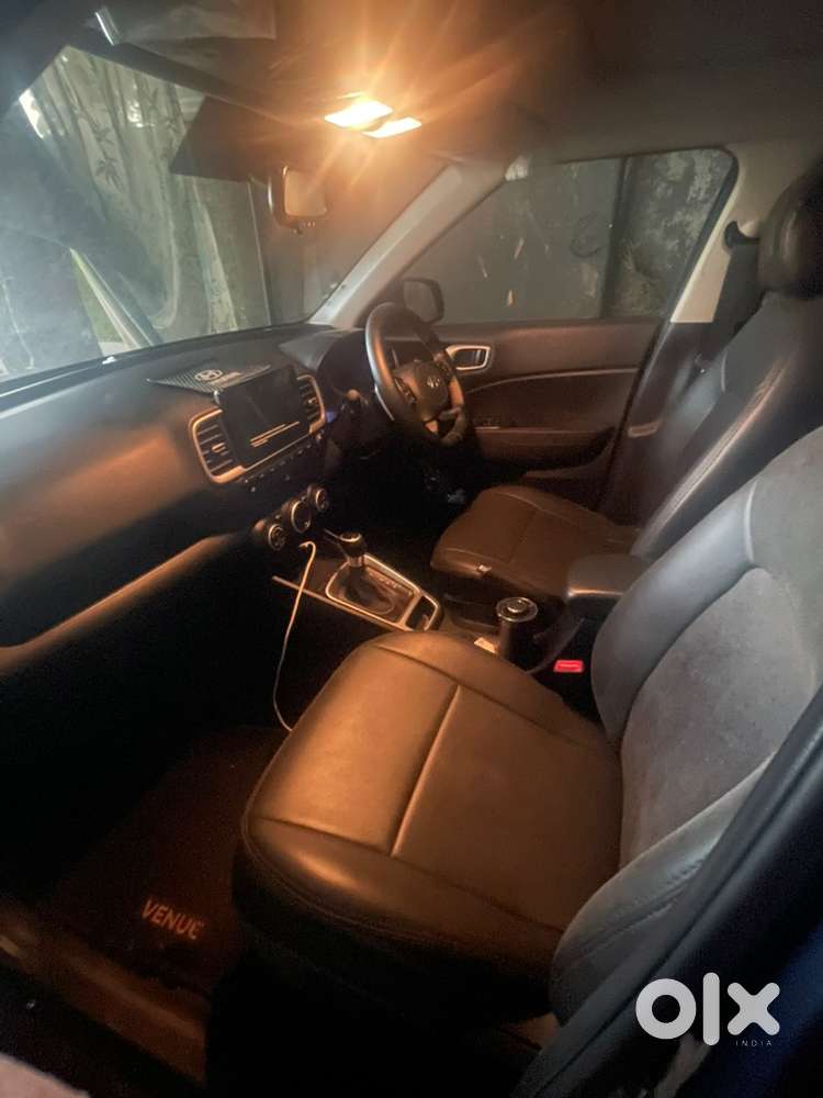 Hyundai Venue Petrol 2021