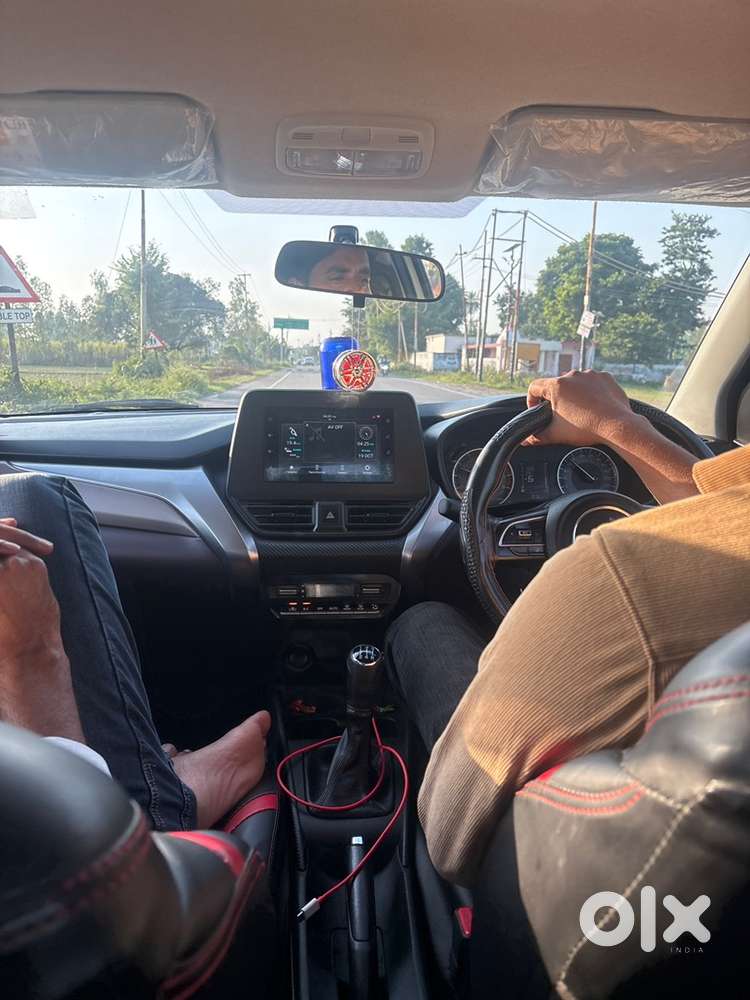 Maruti Suzuki Fronx Petrol 2024