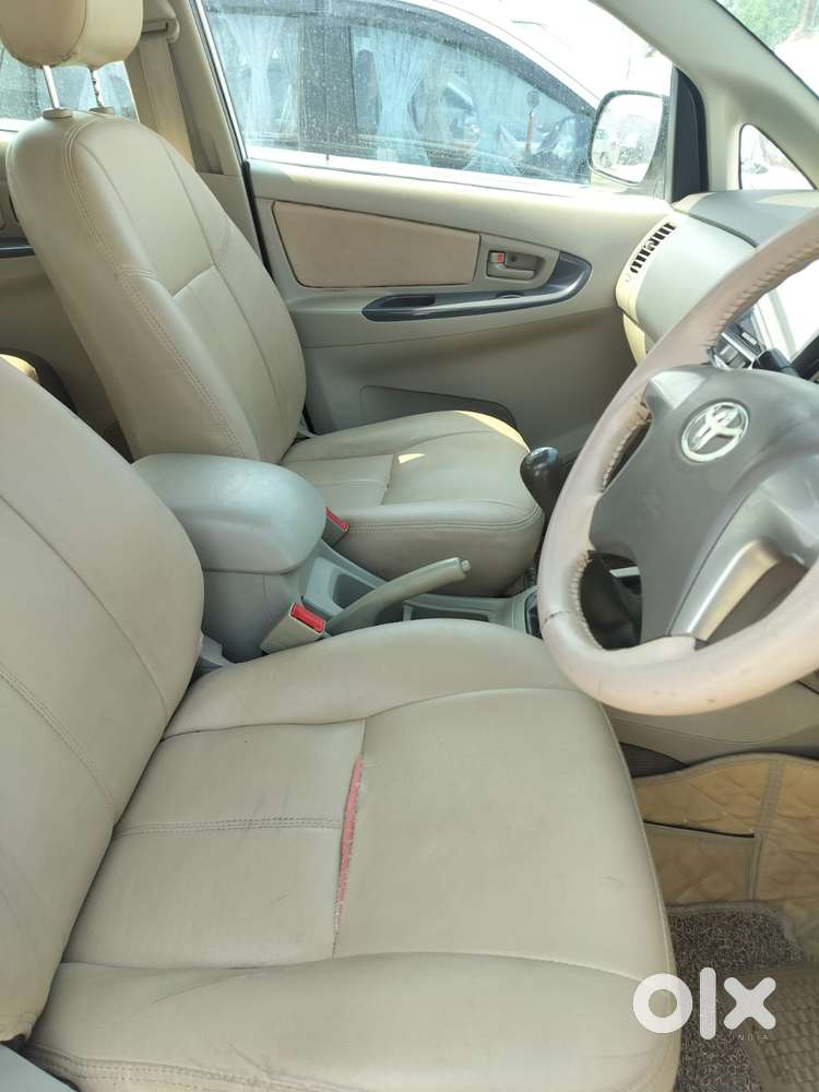 Toyota Innova 2.5 Z Diesel 7 Seater, 2013, Diesel