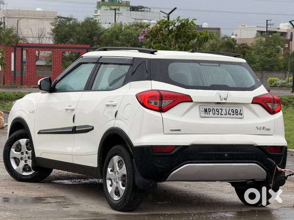 Mahindra Xuv300 W6 Amt Diesel, 2023, Diesel