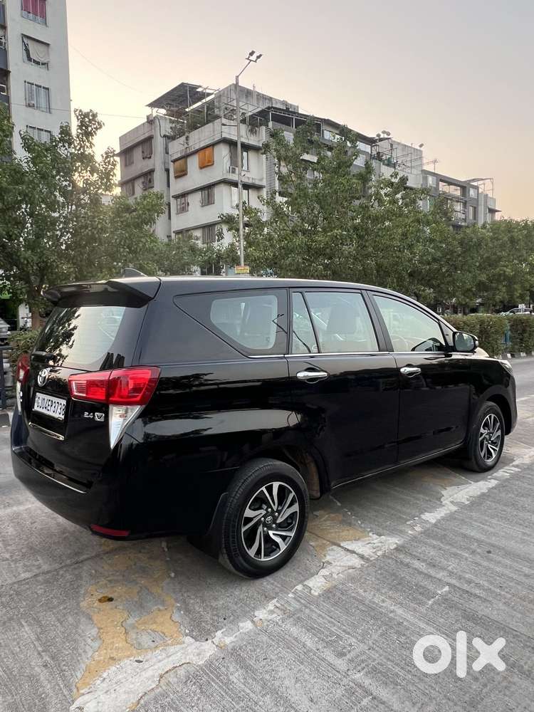 Toyota Innova Crysta 2.4 V 7 Str, 2025, Diesel
