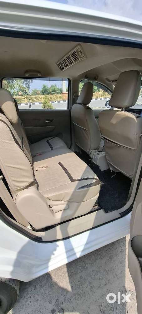 Maruti Suzuki Ertiga 1.4 Vxi Cng Anniversary Edition, 2024, Cng & Hy..