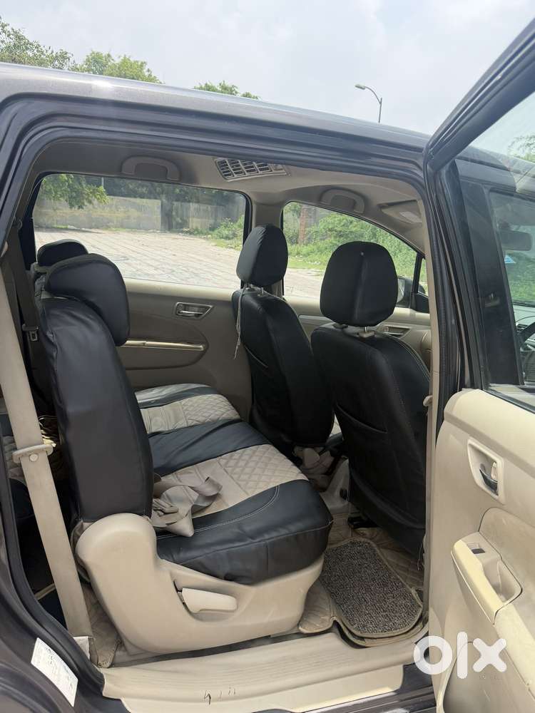 Maruti Suzuki Ertiga Vxi Cng Limited Edition, 2016, Cng & Hybrids