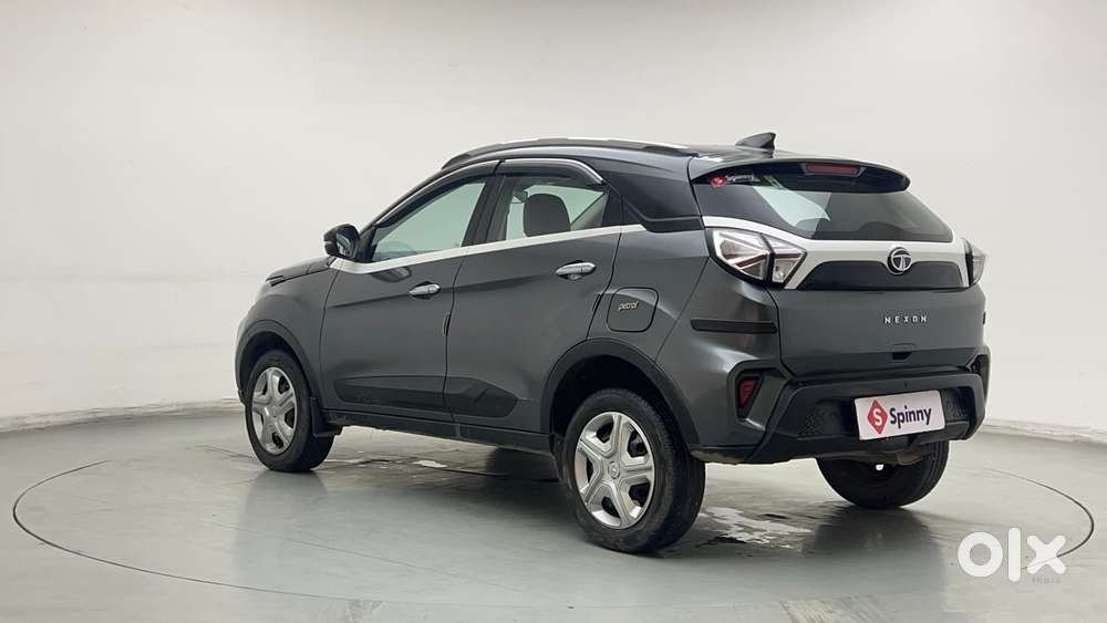 Tata Nexon 1.2 Revotron Xma Amt (s), 2023, Petrol