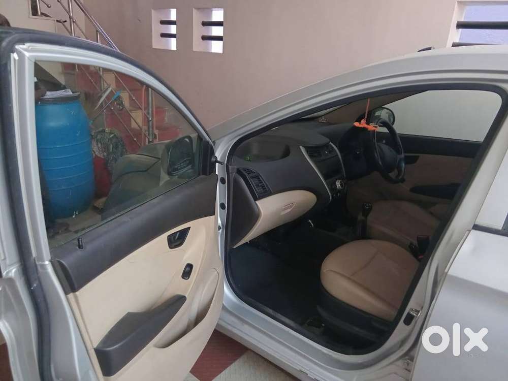 Hyundai Eon 2017 August